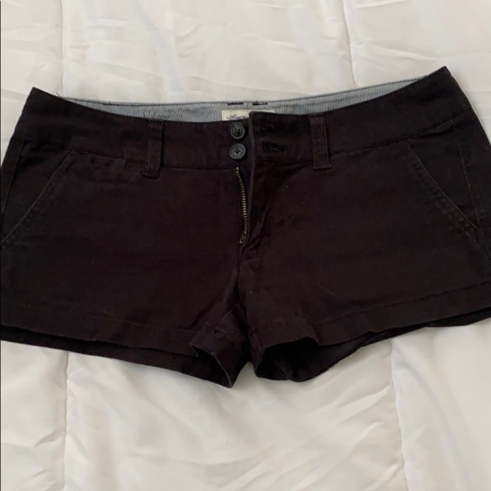 American Eagle Sz 2 Black shorts